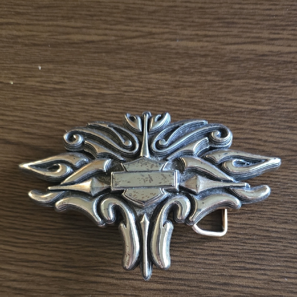 Silver Ornate Belt Buckle